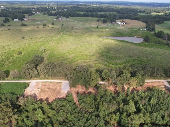 3 County Road 1825, Arab, AL 35016