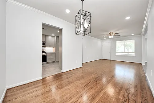 5003 Enyart St Photo 1