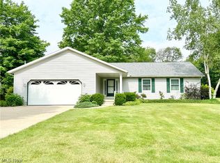 684 Beachler Rd, Tallmadge, OH 44278