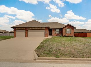 994 Congress Dr, Rogersville, MO 65742
