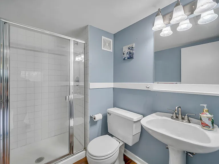 401 Greentree Pkwy — Photo 19