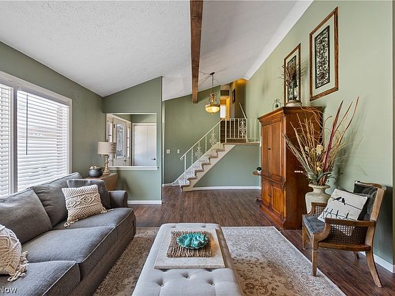 4th image of 20457 Sandalwood Ln
