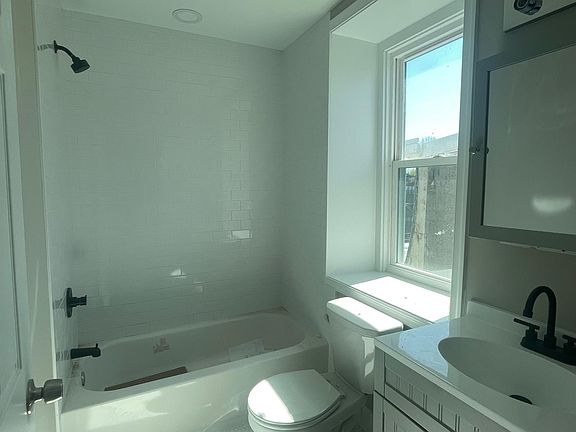 2nd image of 458 Shurs Ln #C