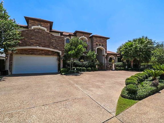 3rd image of 1512 Serene Dr