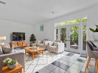 10261 NW 3rd St, Pembroke Pines, FL 33026