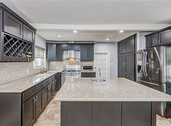 3rd image of 14402 Adelfa Dr