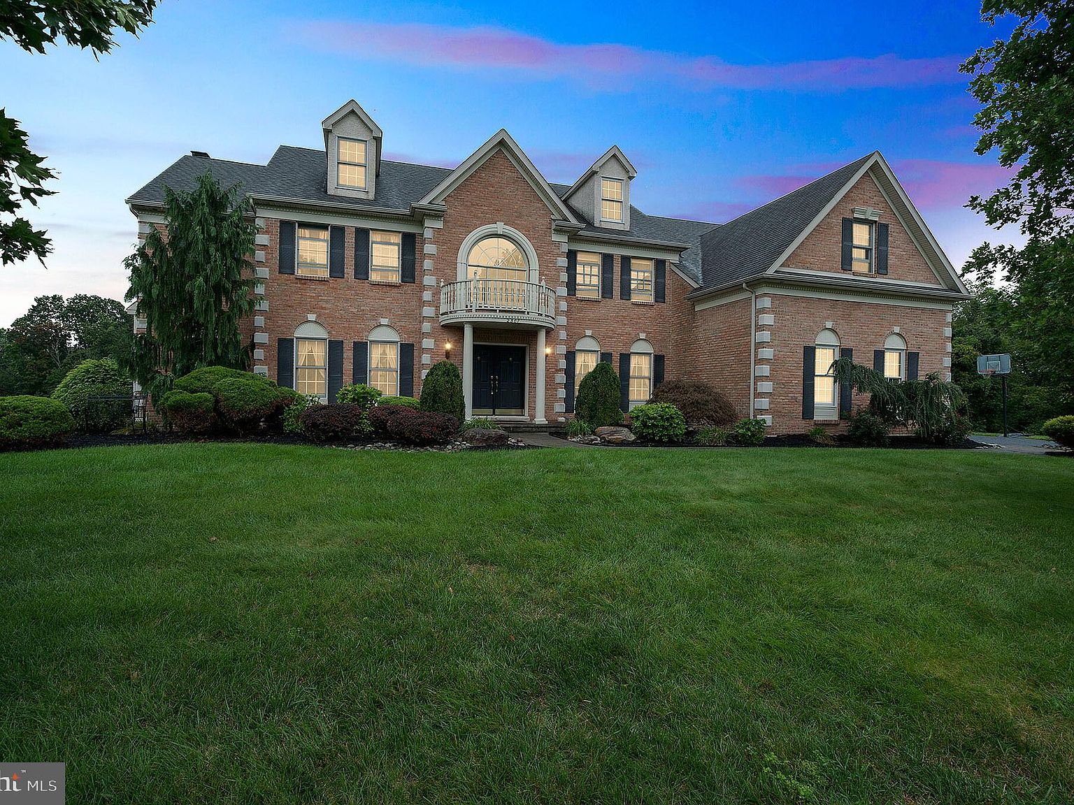 2307 Sandhurst Dr, Jamison, PA 18929 Zillow
