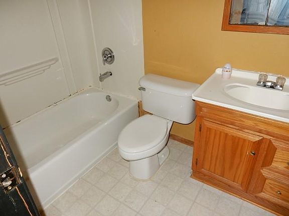 3rd image of 217 Eagle Ct Unit B