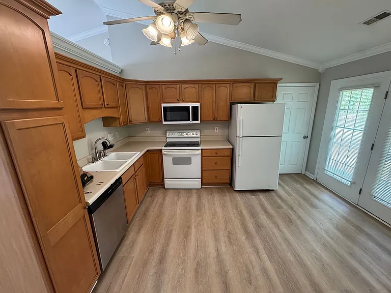 5508 Fenway Ln — Photo 5