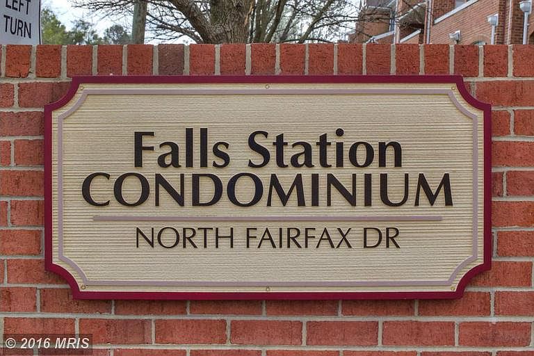1st image of 6916 Fairfax Dr Unit 302