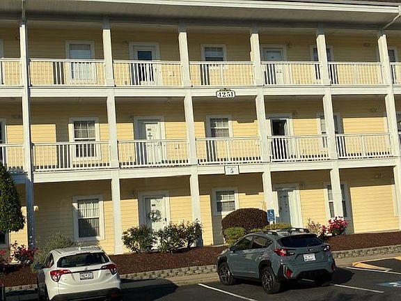 4th image of 4251-5 Hibiscus Dr. #202