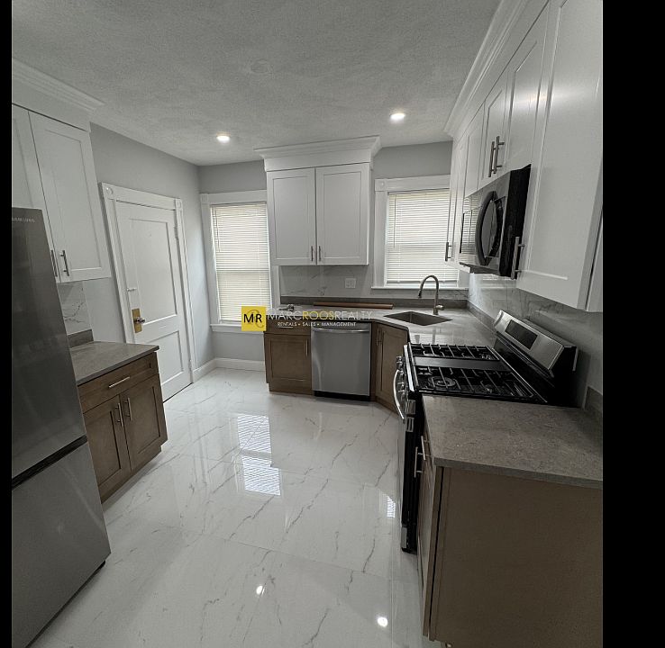 2nd image of 14 Hamilton Rd #4