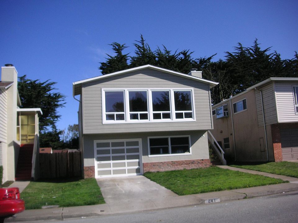1st image of 241 Gateway Dr
