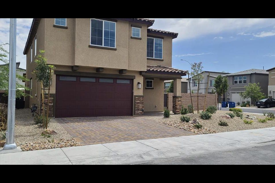 1st image of 300 Soubrette Ct