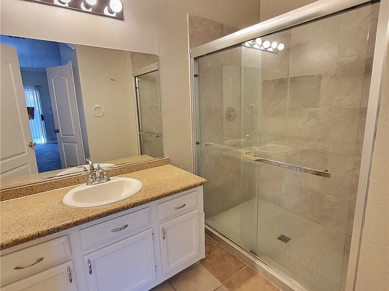 5525 W Flamingo Rd #2040 — Photo 12