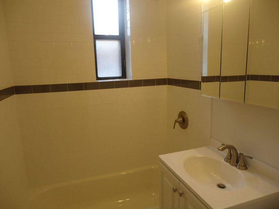 1st image of 14210 Hoover Ave APT 207
