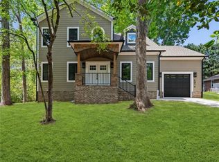 4814 Selwyn Dr, Winston Salem, NC 27104