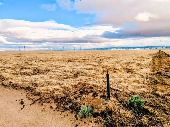 Corner Avenue Stw #D8-125, Lancaster, CA 93536