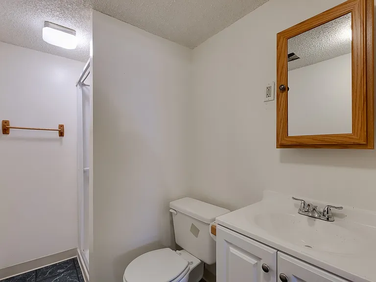 1504 W Kiernan Ave — Photo 24