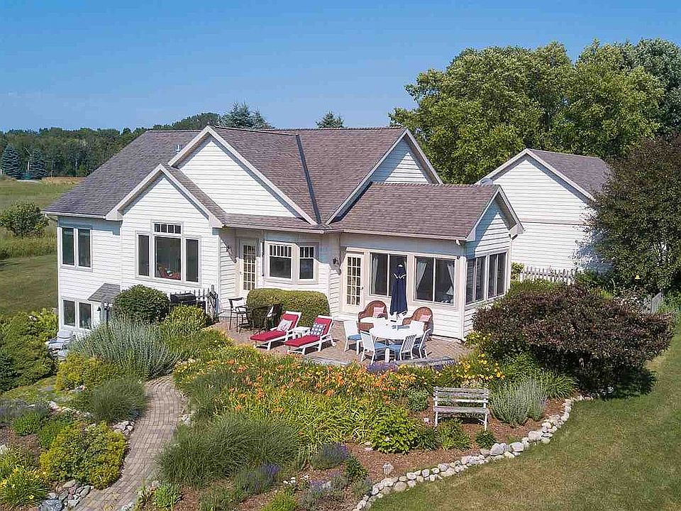 1st image of 7805 Eagle Nest Cir