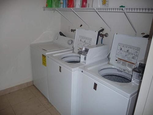 2nd image of 11 Irving Pl APT 4R