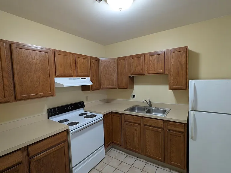320 E Lincoln Ave — Photo 21