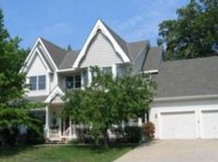 5633 Noland Rd, Shawnee, KS 66216