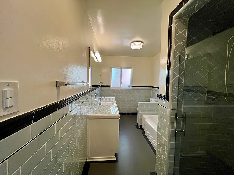 621 S 13th St — Photo 37