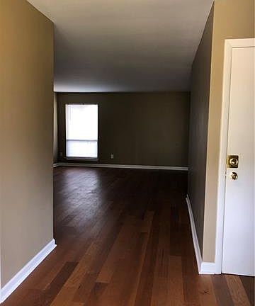 4th image of 4340 N Center St Unit 608