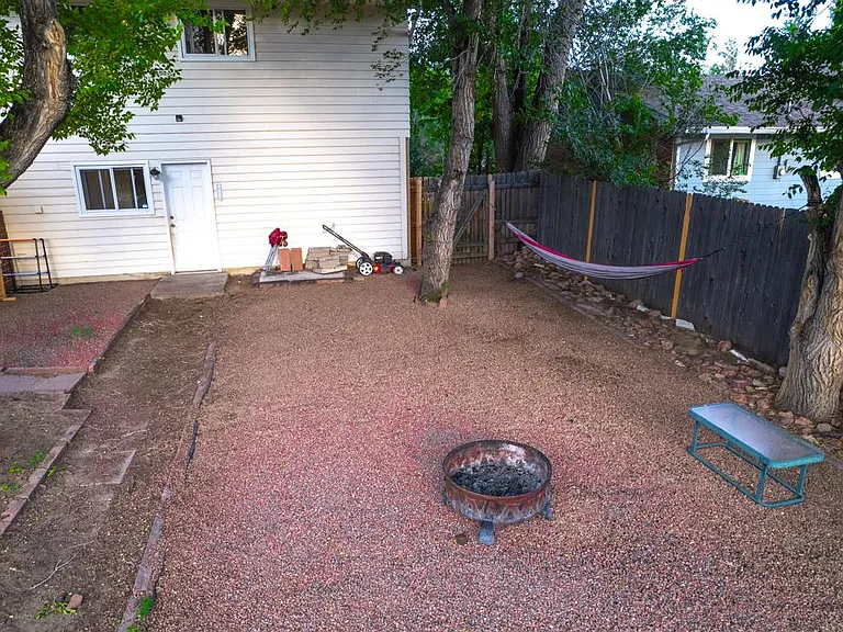 3614 Leeds Ln — Photo 6