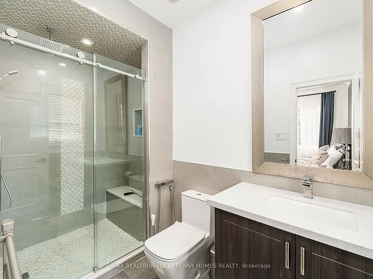 30 Bernadotte Dr — Photo 30