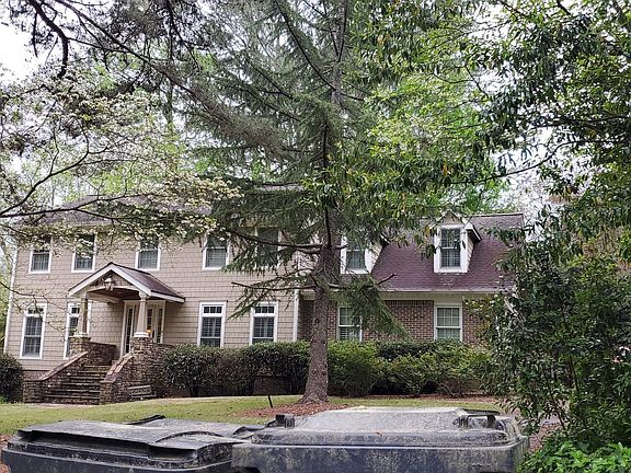 2nd image of 3170 W Somerset Ct SE