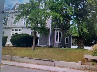 92 High St APT 1, Westerly, RI 02891