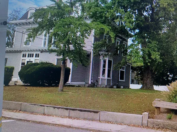 92 High St, Westerly, RI