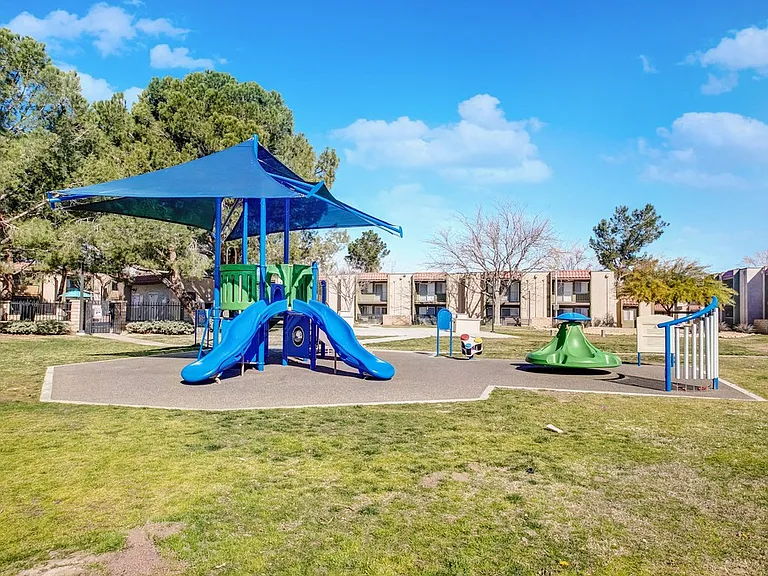The Fountains at Palmdale — Photo 9