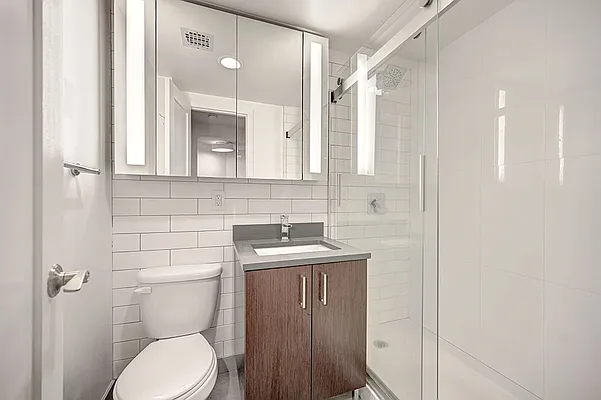 Rented by Urbane Brokerage | media 13