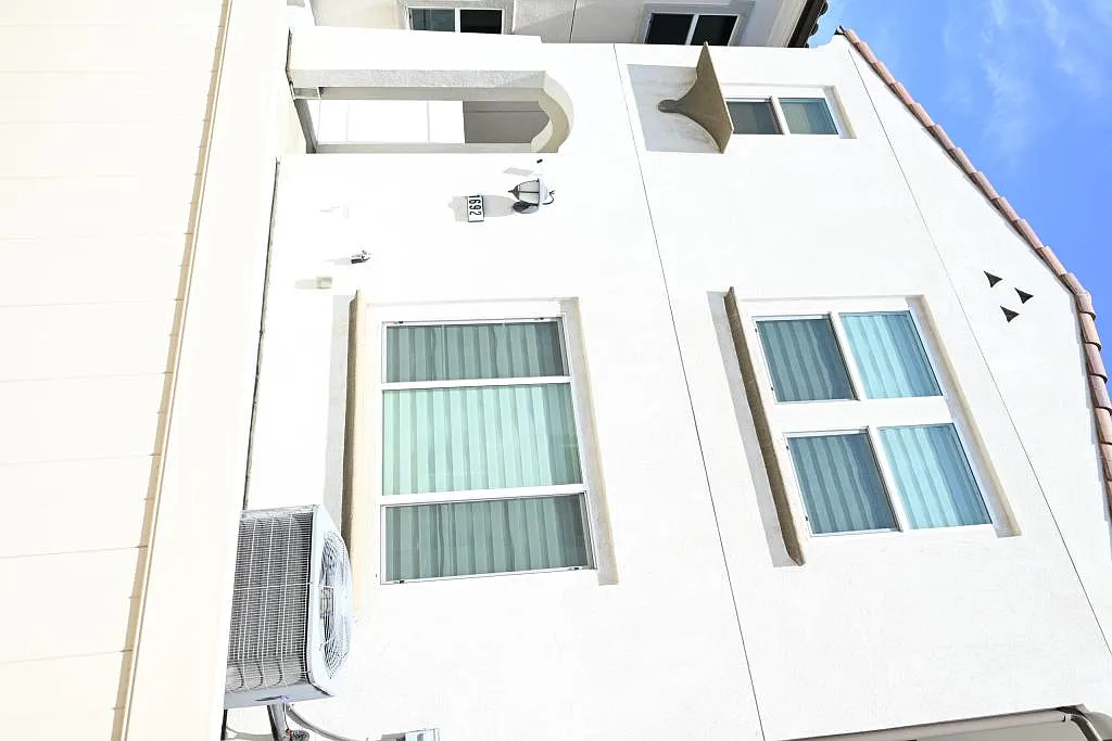 Building Photo - 1692 W Trapezoid Dr