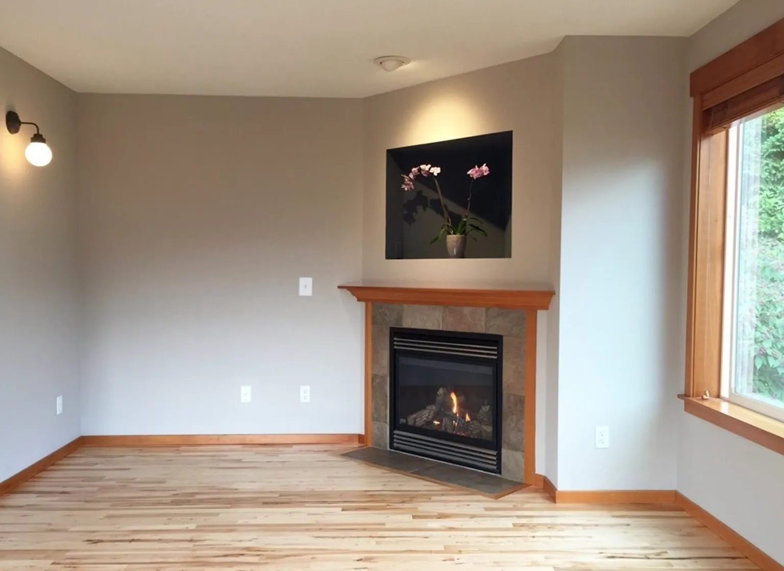 3 bed, 1310 sqft, $4,195 — Photo 4