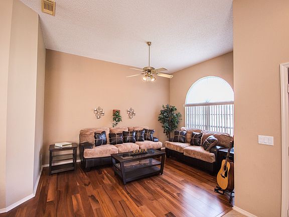 5th image of 2735 Grantham Ct