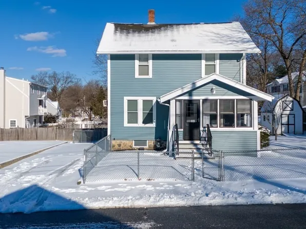 243 Dracut St, Dracut, MA 01826