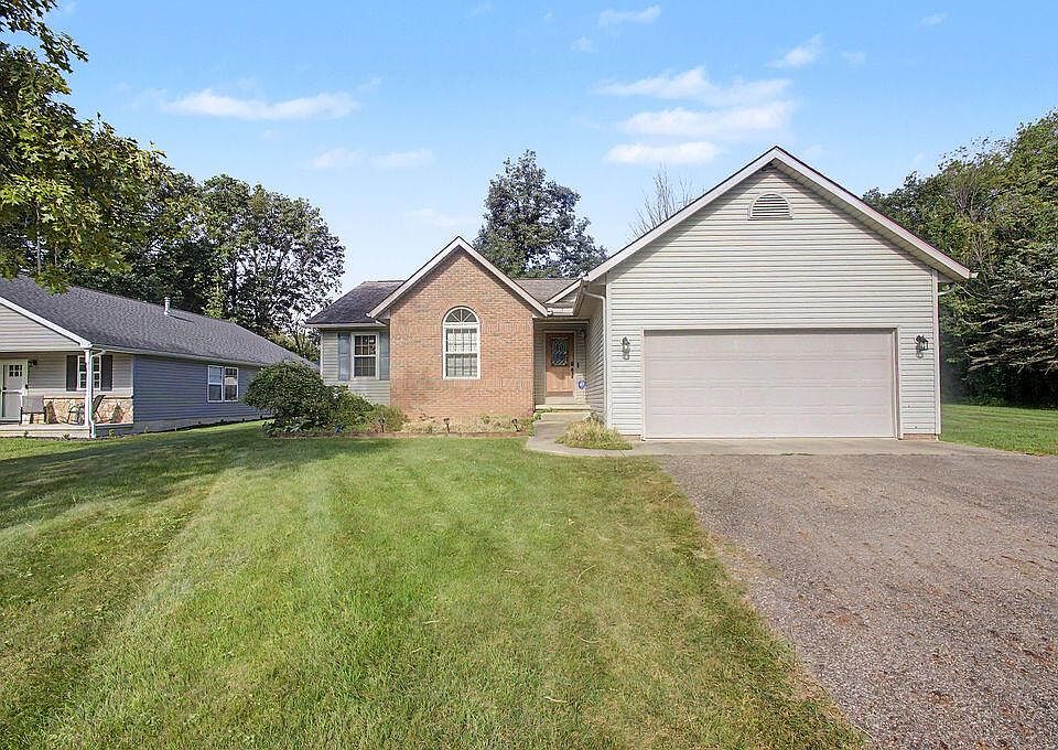 1st image of 3171 Apple Valley Dr