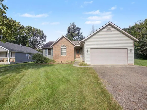3171 Apple Valley Dr, Howard, OH 43028