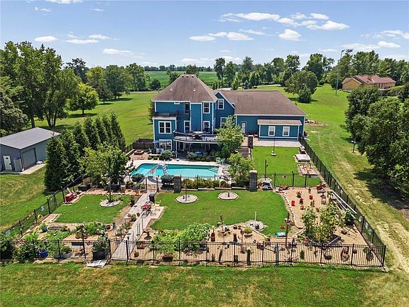 4th image of 1003 Topwater Dr