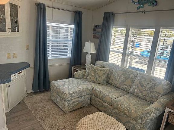 4th image of 9412 New York Ave #311