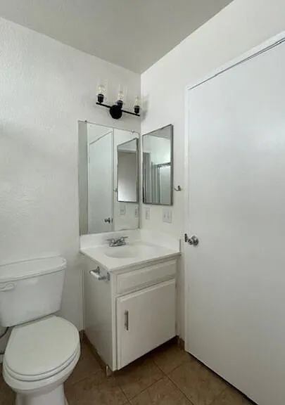 4826 Rosewood Ave #5 — Photo 15