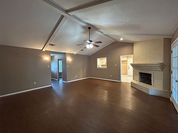 5th image of 826 Timber Dr