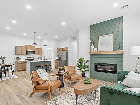 2nd image of 4002 Chadd St #100