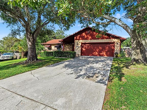 3rd image of 4910 FOXRUN PLACE