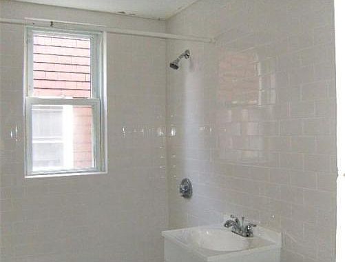 2nd image of 18 Carney St