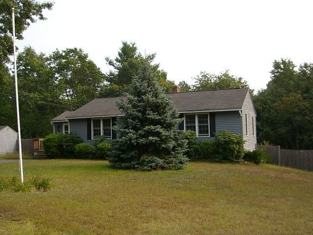 2nd image of 76 Plaza Dr